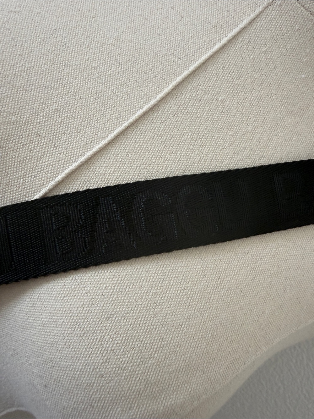 BAGGU Mini Nylon Crescent Bag - Picture 4 of 7